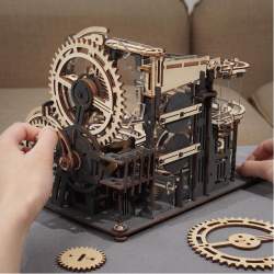 ROBOTIME Rokr 3D dřevěné puzzle Kuličková dráha: Noční město 294 dílků 2